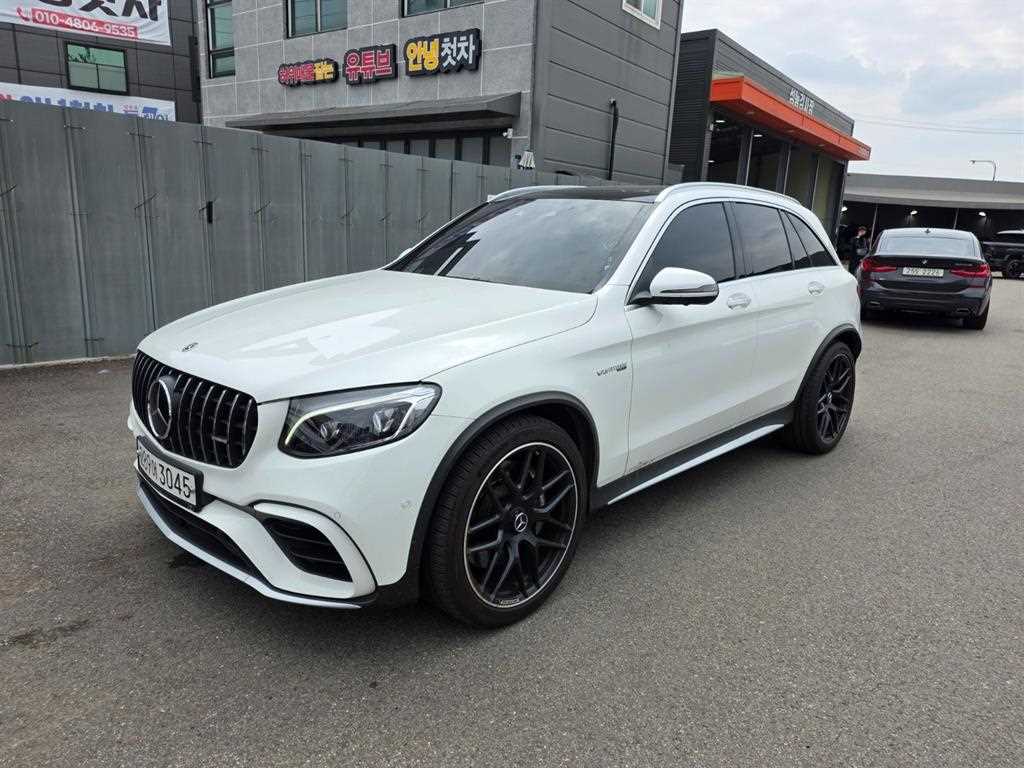 Mercedes Benz GLC Class - Vista 2