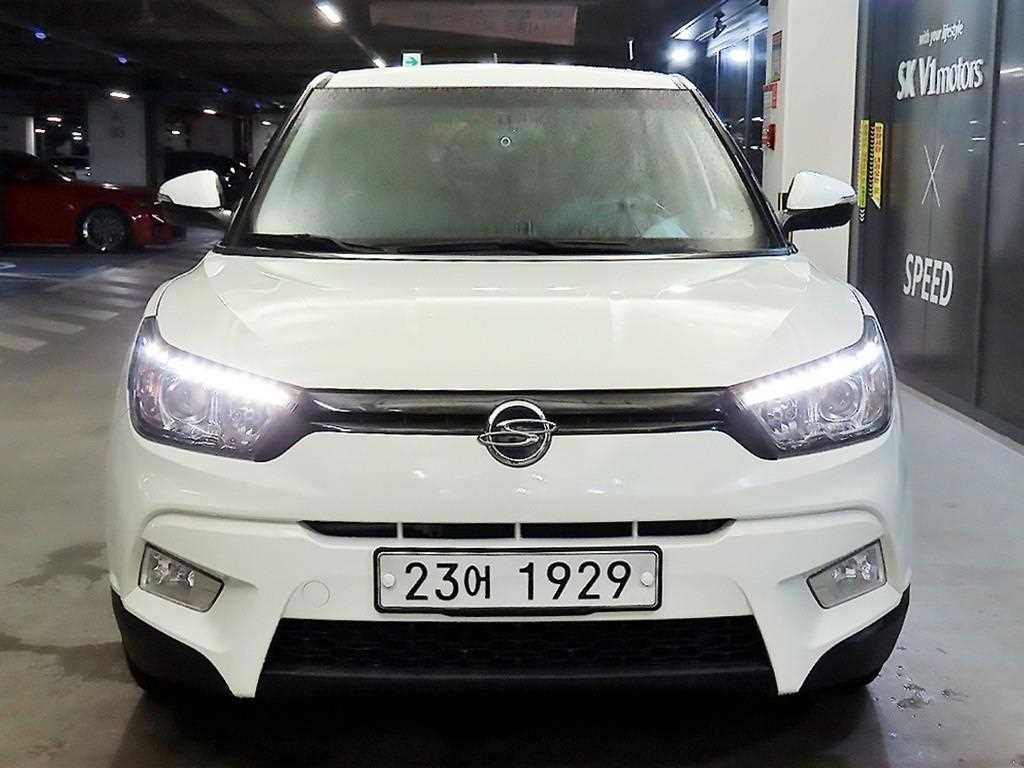 Ssangyong Tivoli - Vista 2