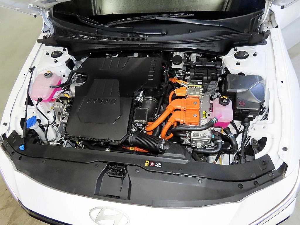 HYUNDAI Avante 2024 Blanco - Importación desde Corea - HF Imports Iquique - Foto 18