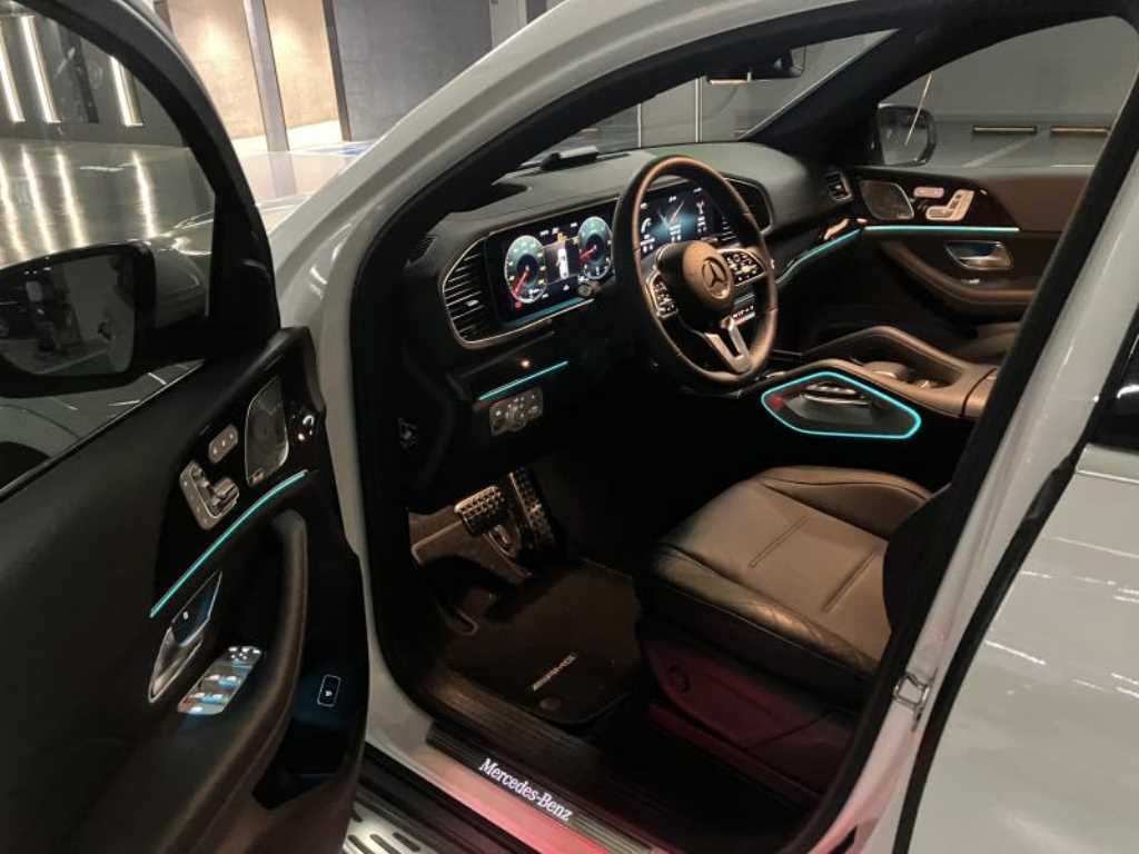 Mercedes Benz GLE Class - Vista 6