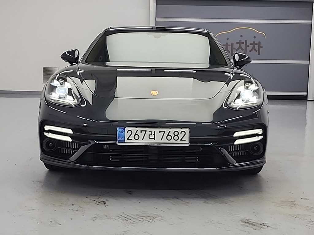 Porsche Panamera - Vista 2
