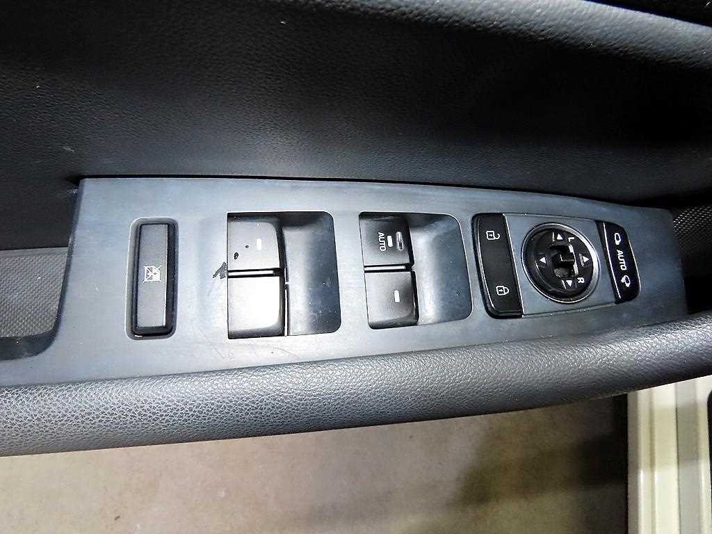 HYUNDAI Sonata 2016 Blanco - Importación desde Corea - HF Imports Iquique - Foto 13