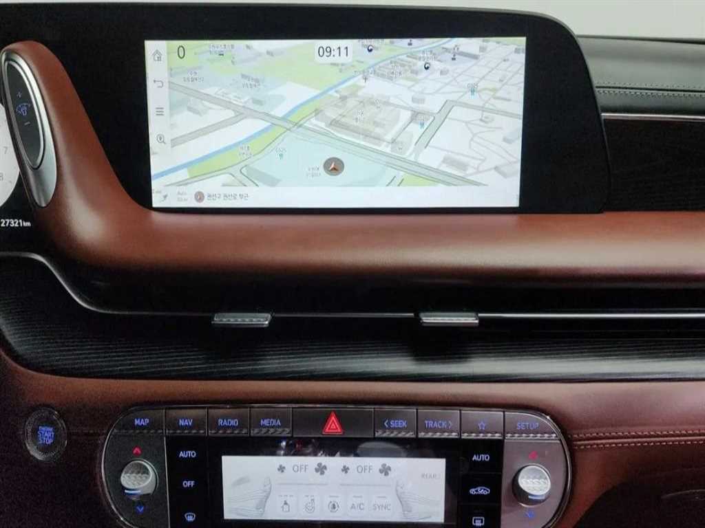 Genesis G90 - Vista 7