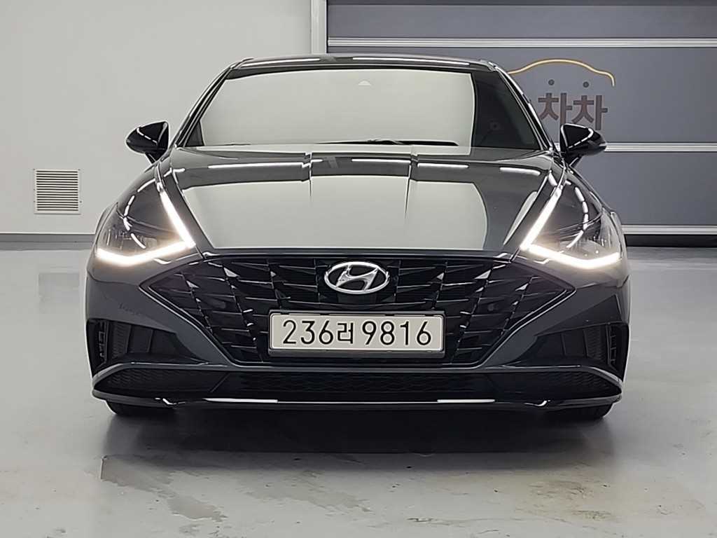 HYUNDAI Sonata - Vista 2