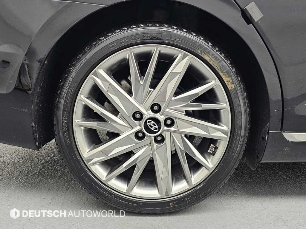 HYUNDAI Grandeur - Vista 5