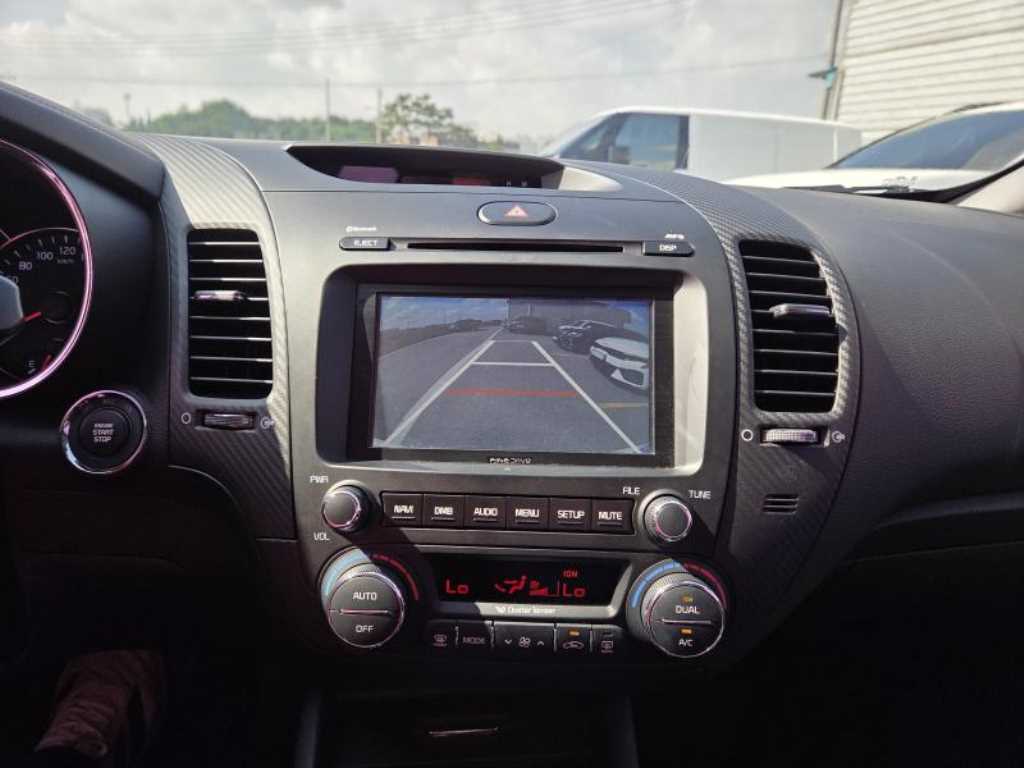 KIA K3 - Vista 10