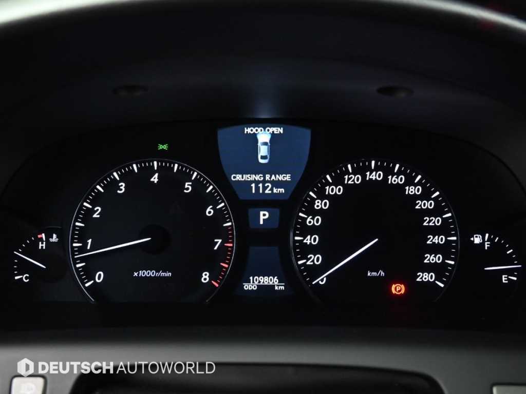 Lexus LS - Vista 8