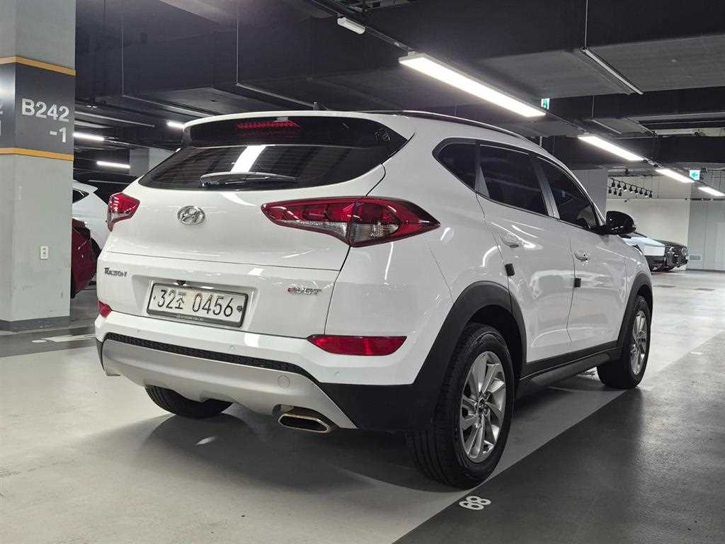 HYUNDAI Tucson - Vista 3