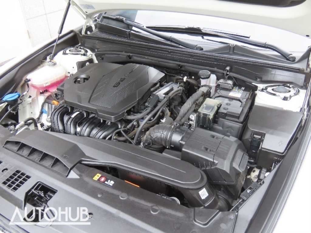 HYUNDAI Grandeur - Vista 5