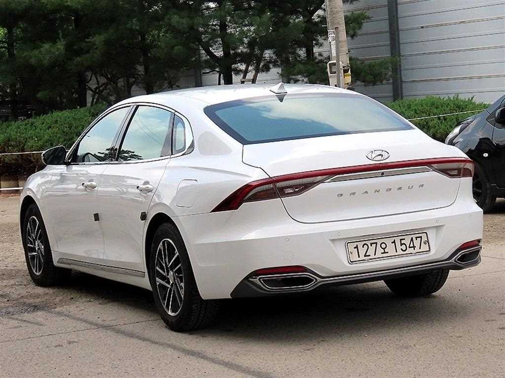 HYUNDAI Grandeur - Vista 3