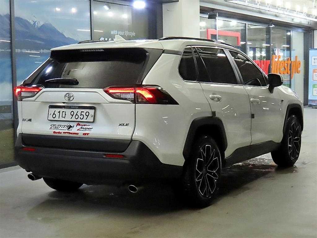 Toyota RAV4 - Vista 4