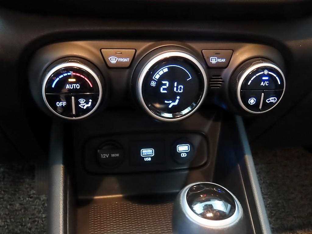 HYUNDAI Venue 2020 Blanco - Importación desde Corea - HF Imports Iquique - Foto 17