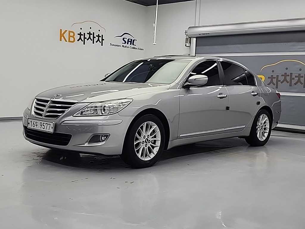 HYUNDAI Genesis - Vista 2