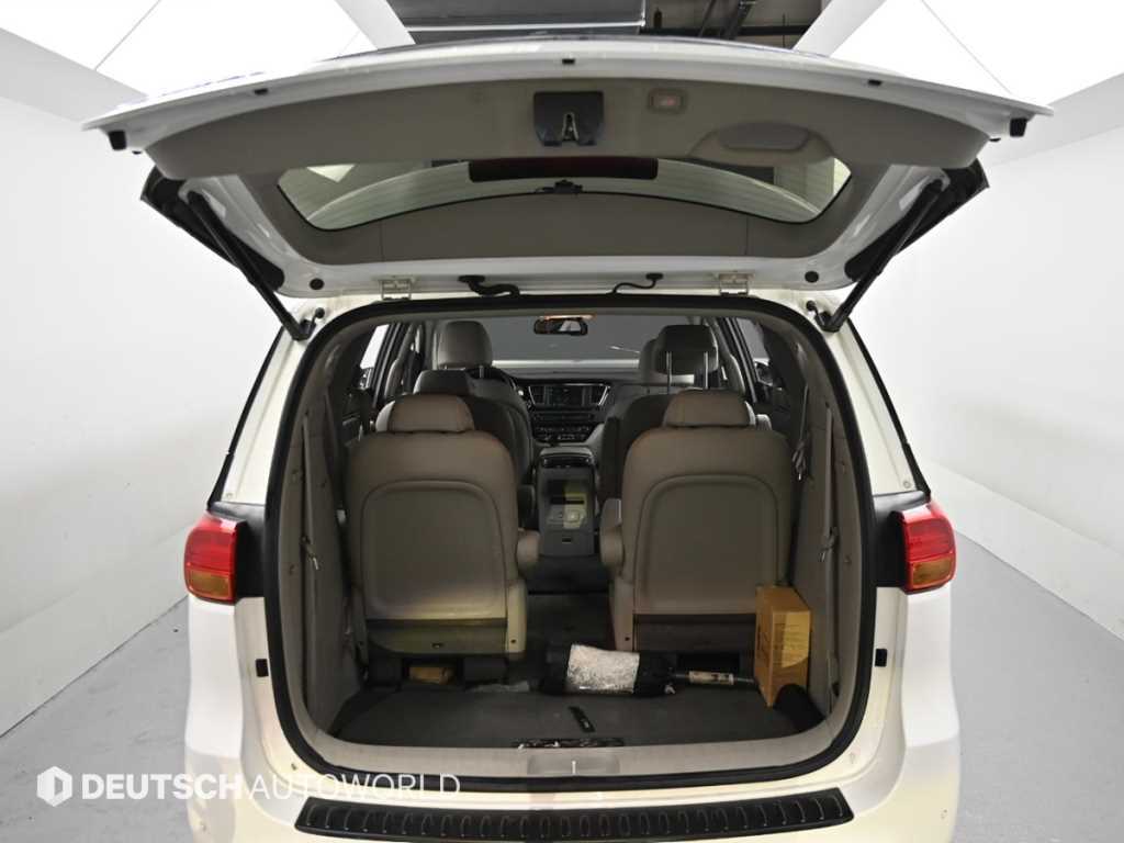 KIA Carnival 2016 Blanco - Importación desde Corea - HF Imports Iquique - Foto 19