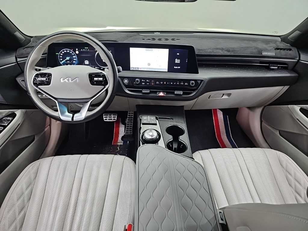 KIA K8 - Vista 7