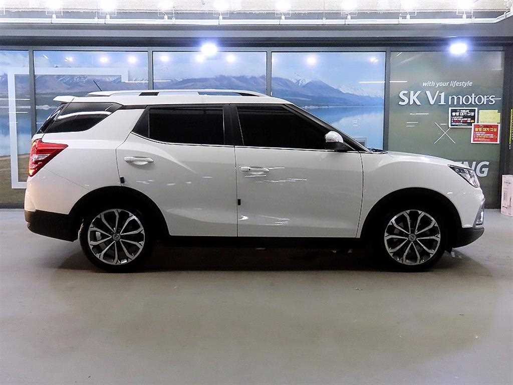 Ssangyong Tivoli - Vista 3