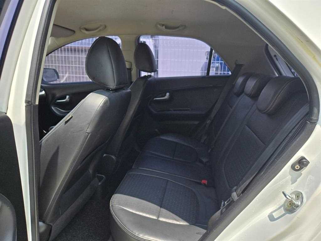 KIA Morning - Vista 6