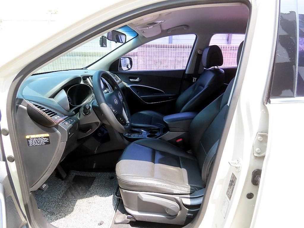 HYUNDAI Santa Fe - Vista 5