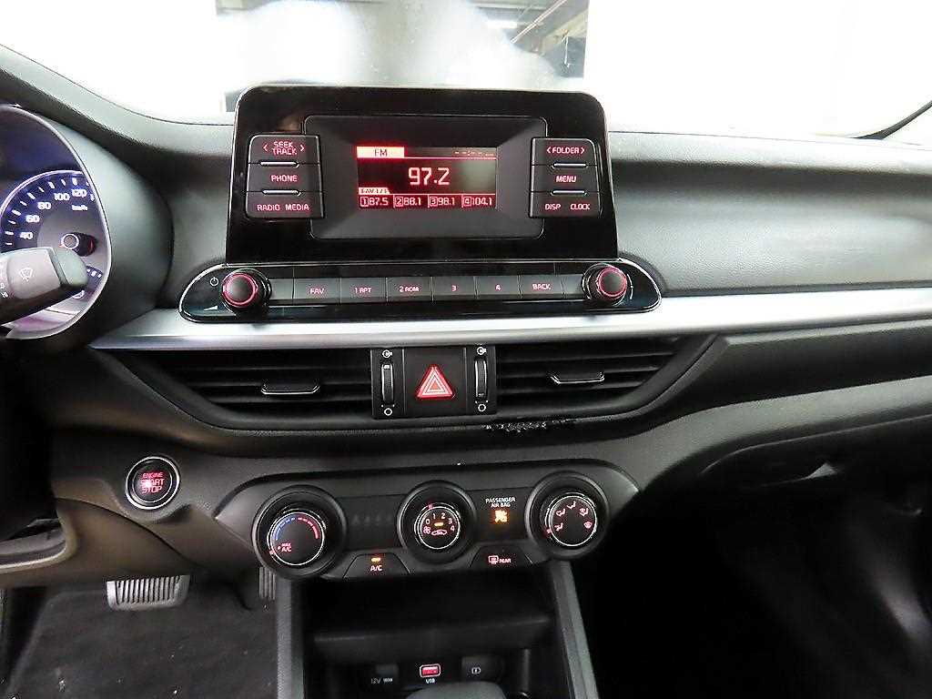 KIA K3 2022 Blanco - Importación desde Corea - HF Imports Iquique - Foto 13