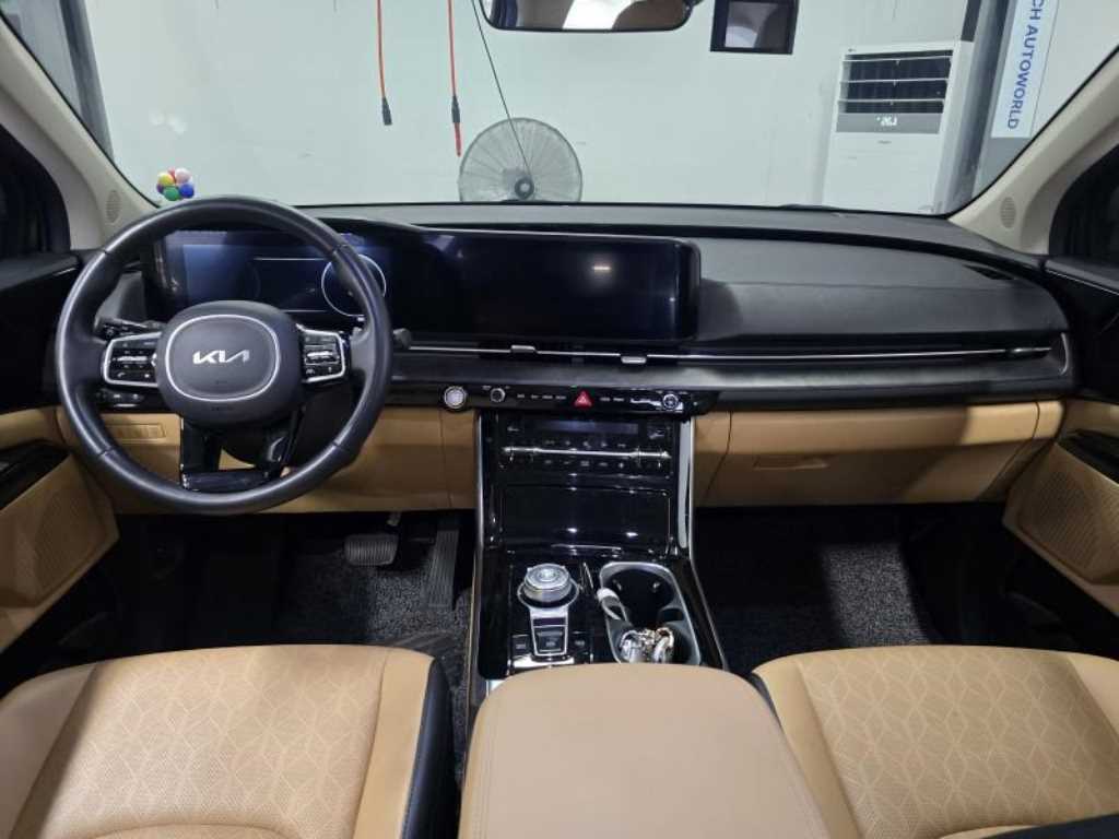 KIA Carnival - Vista 5