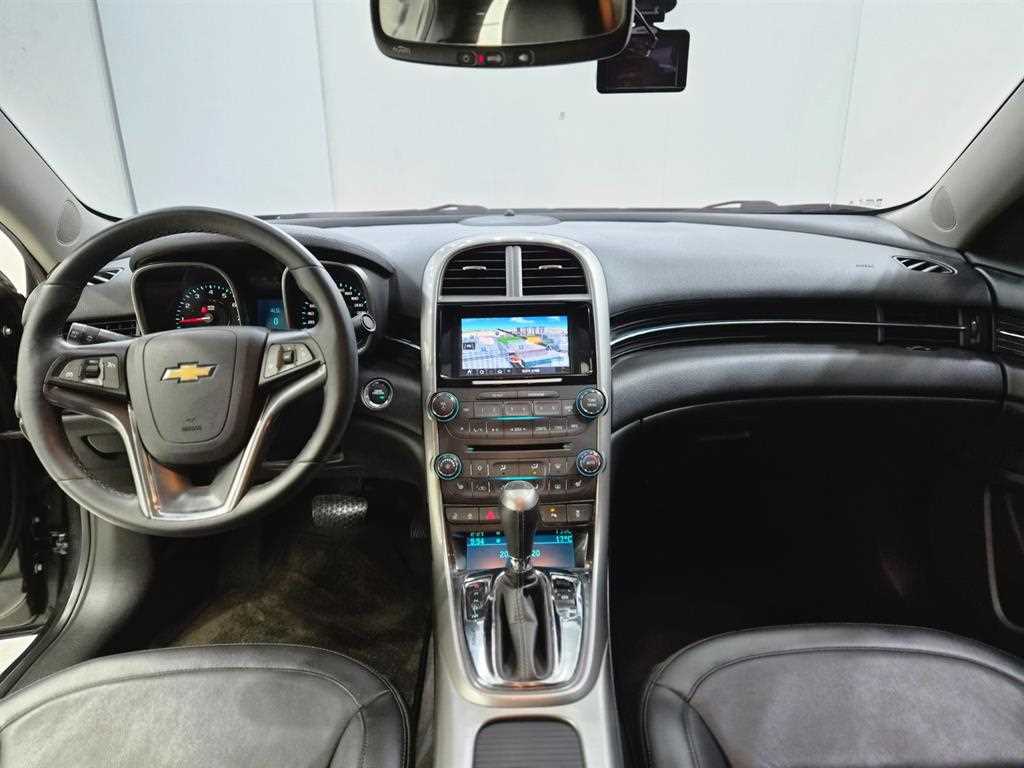 Chevrolet Malibu - Vista 7