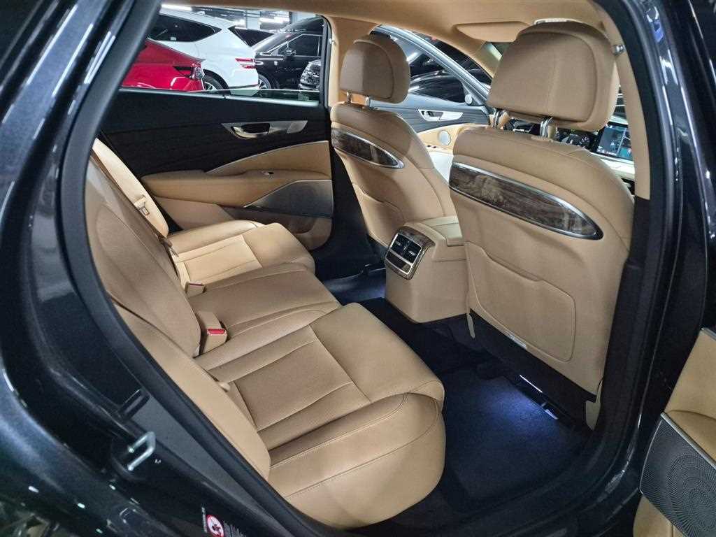 KIA K9 - Vista 12