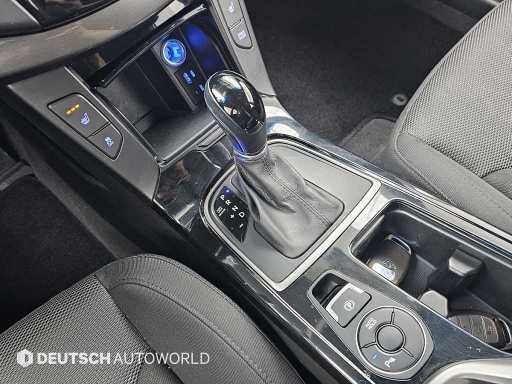 HYUNDAI i40 - Vista 9