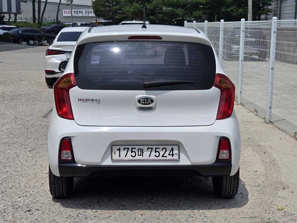 KIA Morning - Vista 4