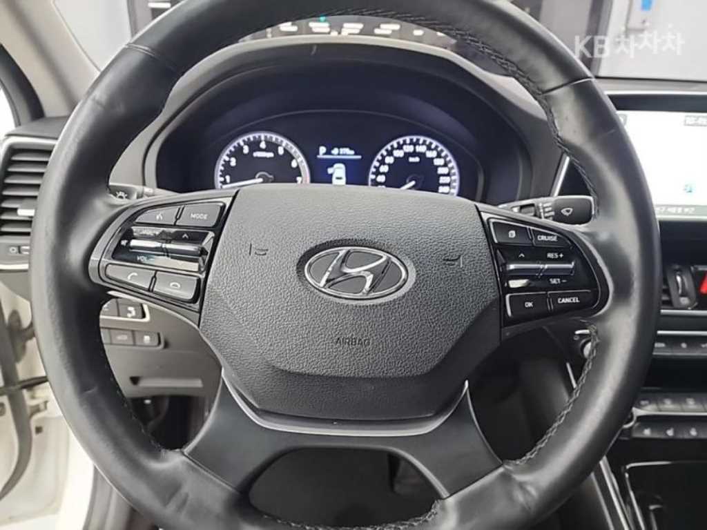 HYUNDAI Grandeur - Vista 9