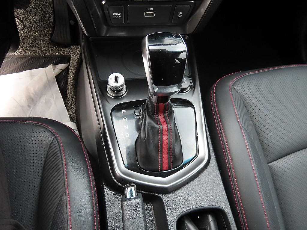 Ssangyong Tivoli - Vista 10