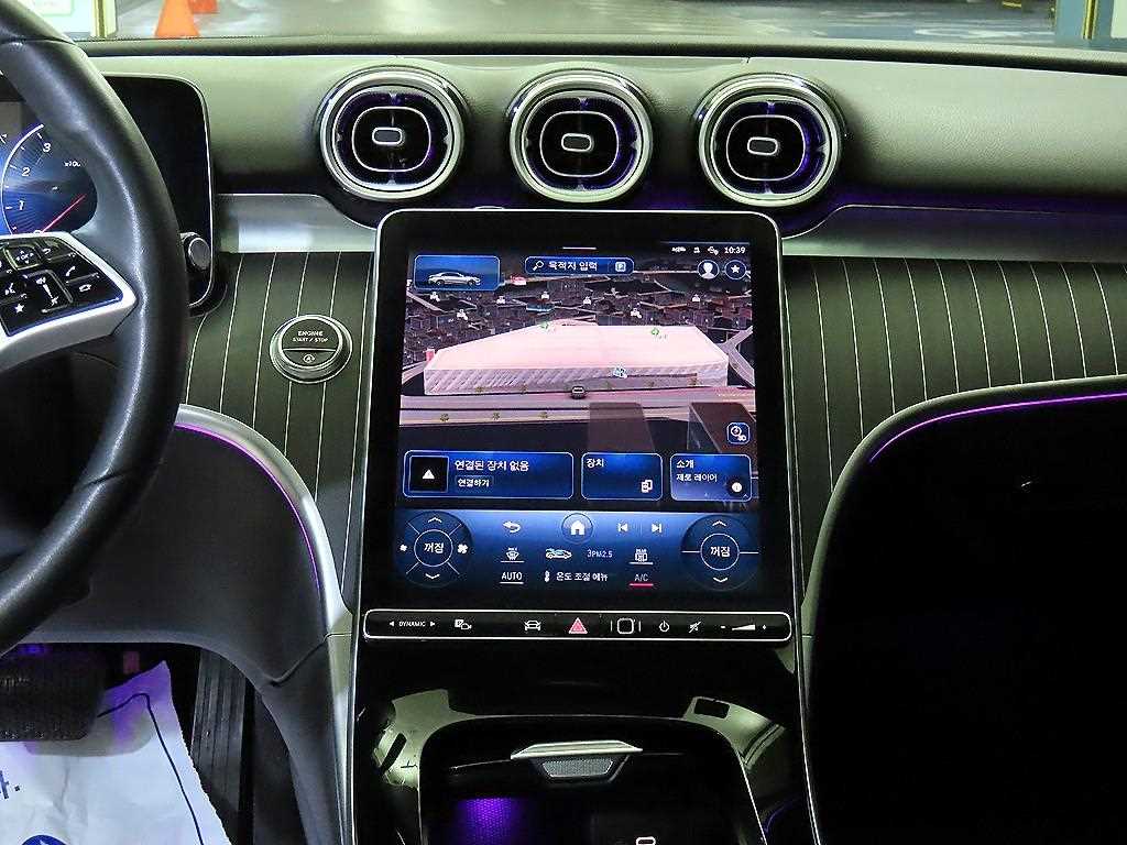 Mercedes Benz C Class - Vista 11