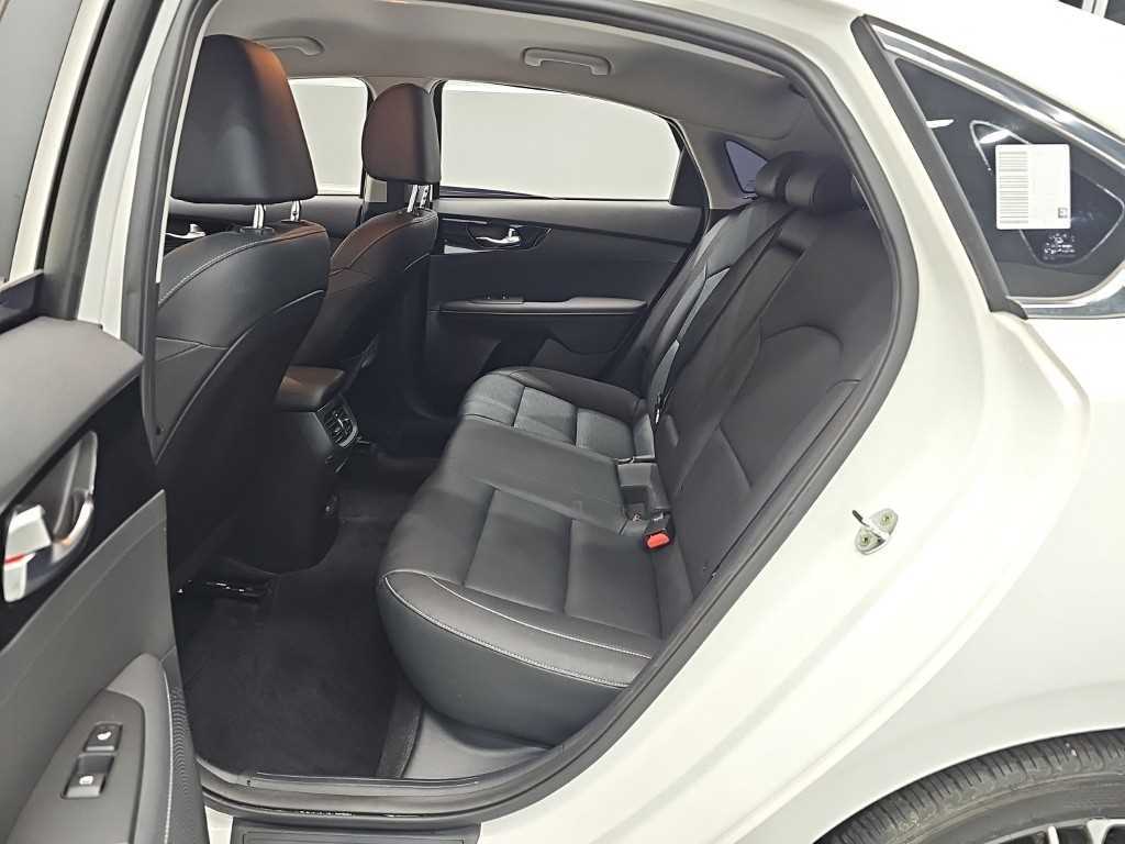 KIA K3 - Vista 12