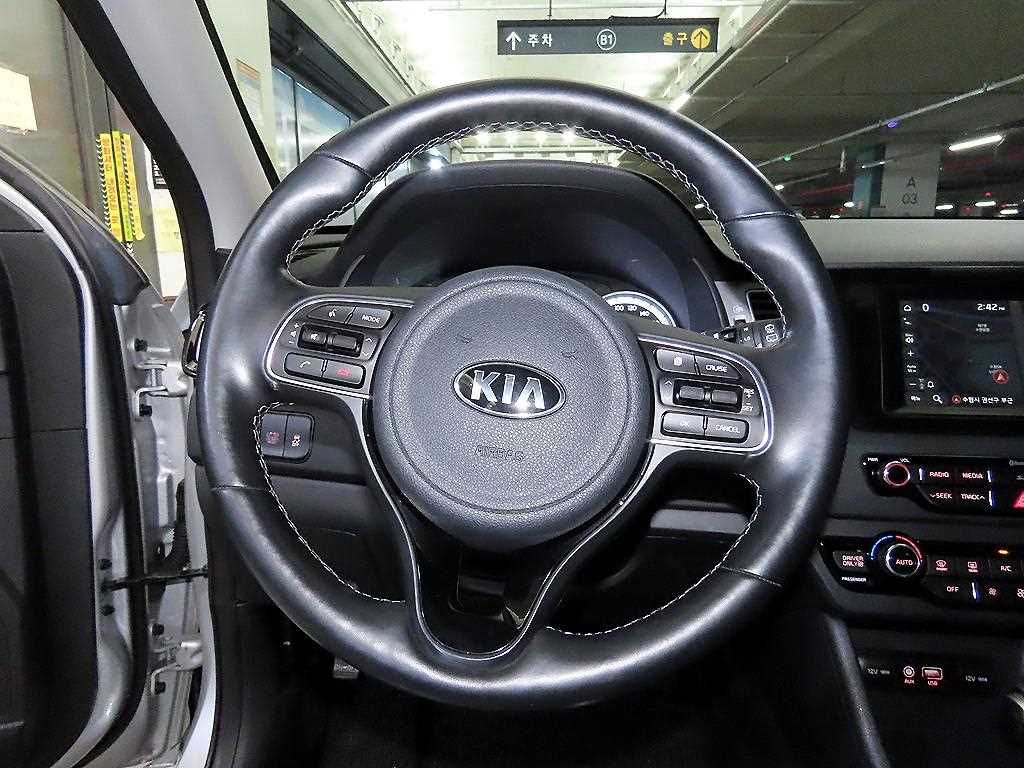 KIA Niro - Vista 8