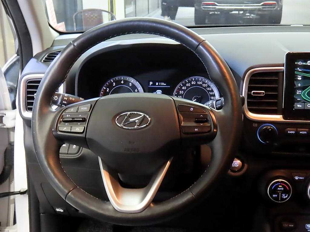 HYUNDAI Venue - Vista 8