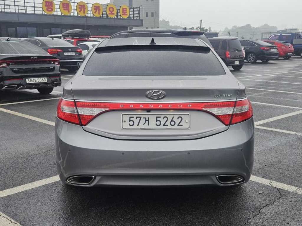 HYUNDAI Grandeur - Vista 4