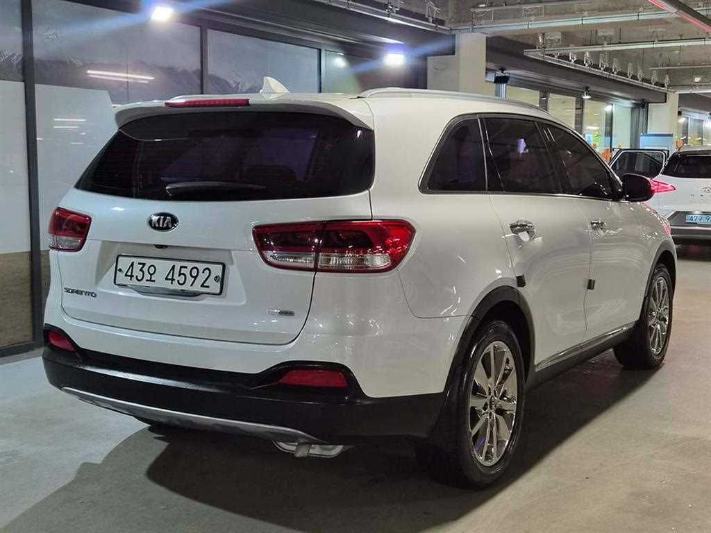 KIA Sorento - Vista 4