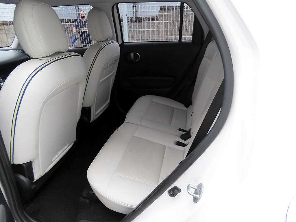 HYUNDAI Casper - Vista 6