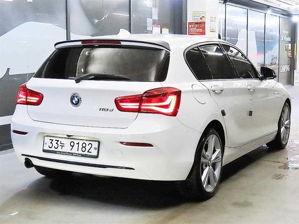 BMW 1 series - Vista 4