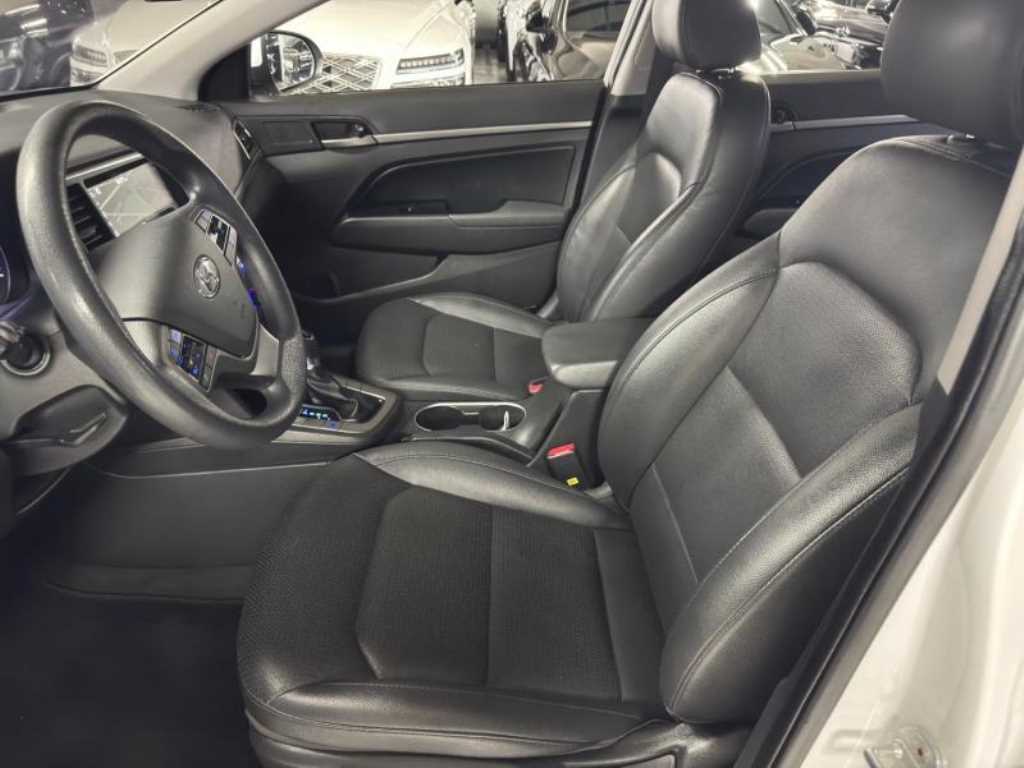HYUNDAI Avante 2018 - Importación desde Corea - HF Imports Iquique - Foto 16