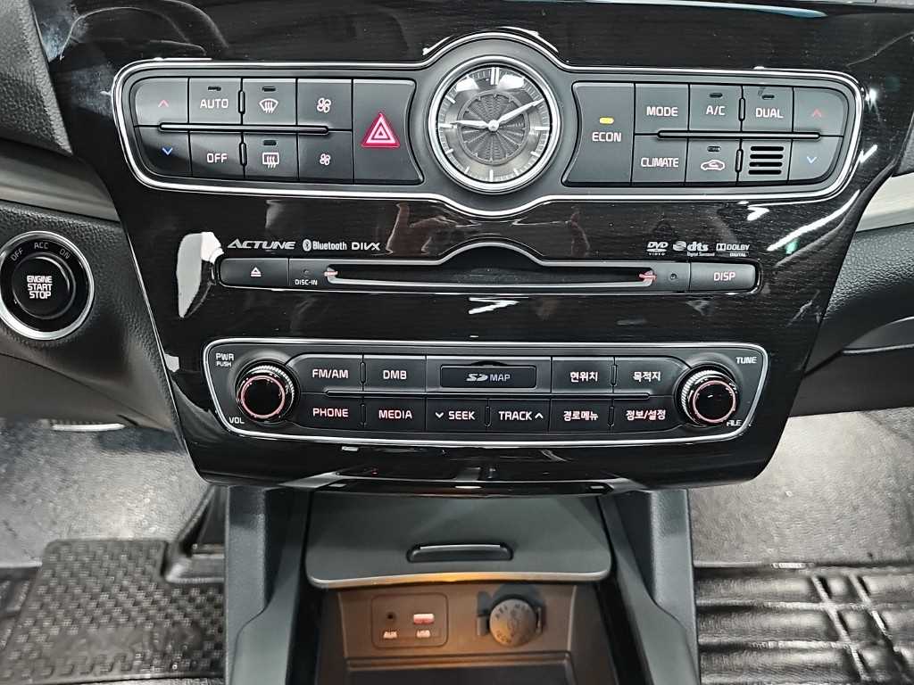 KIA K7 - Vista 10
