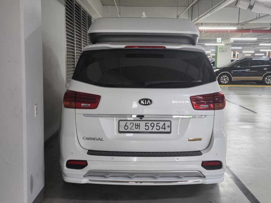KIA Carnival - Vista 3