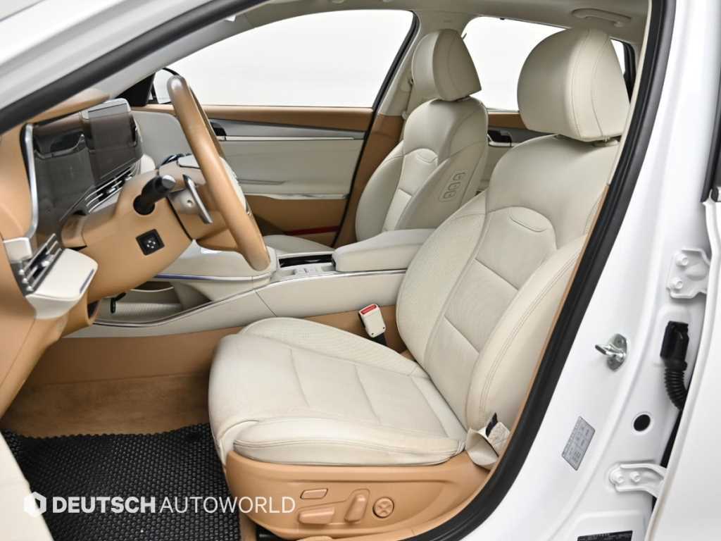 HYUNDAI Grandeur - Vista 11