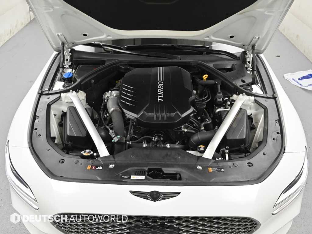 Genesis G70 - Vista 6