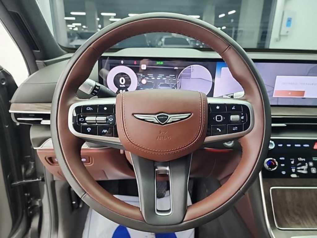 Genesis GV80 - Vista 9
