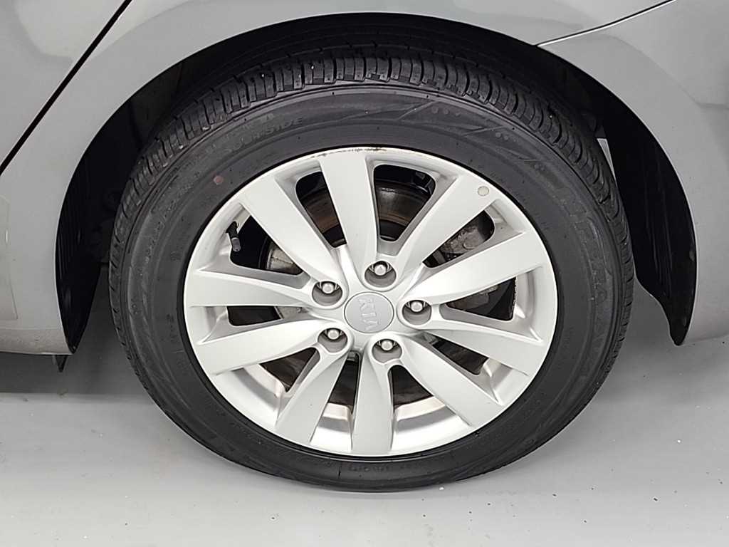 KIA K3 2015 Gris - Importación desde Corea - HF Imports Iquique - Foto 19