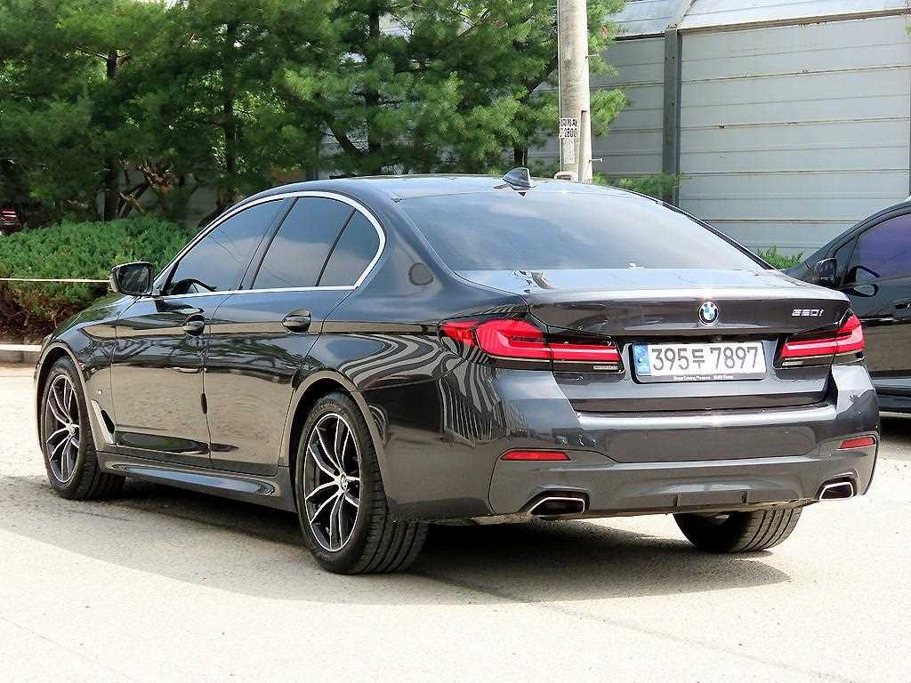 BMW 5 Series - Vista 3