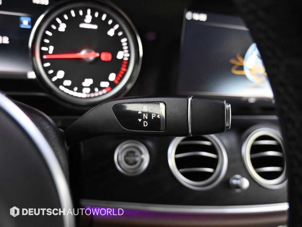 Mercedes Benz E class - Vista 9