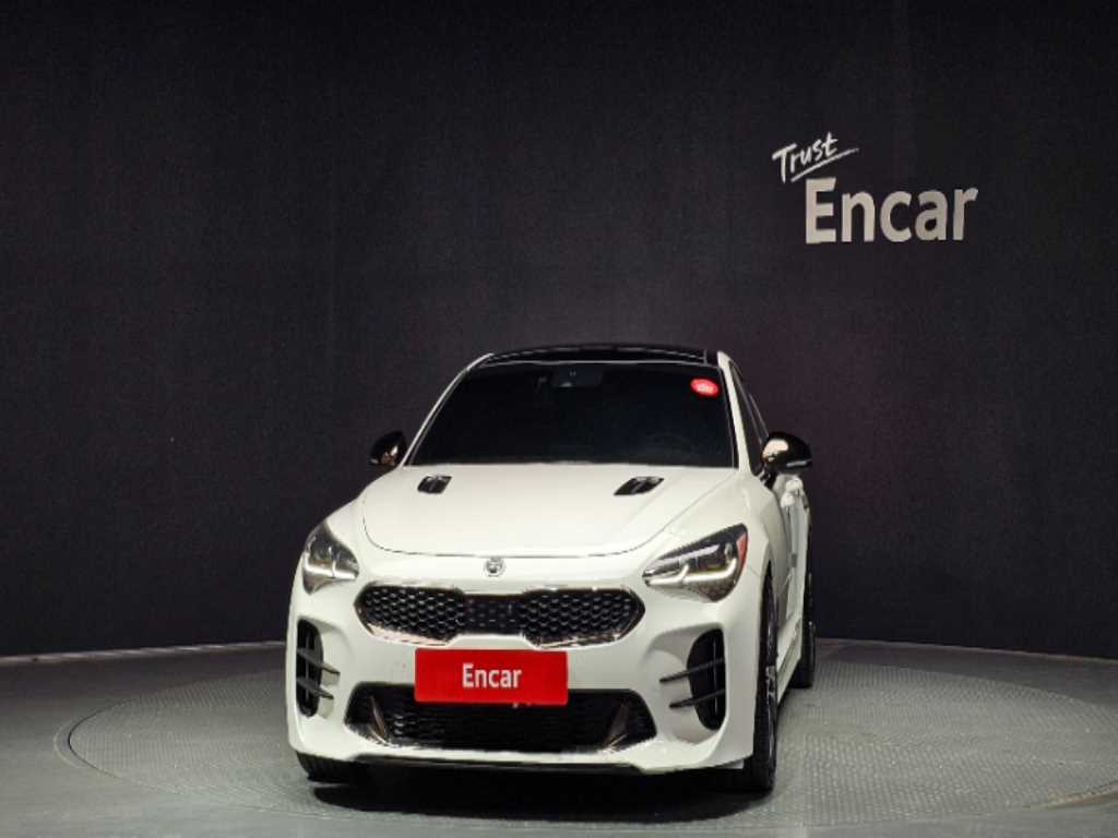 KIA Stinger - Vista 3