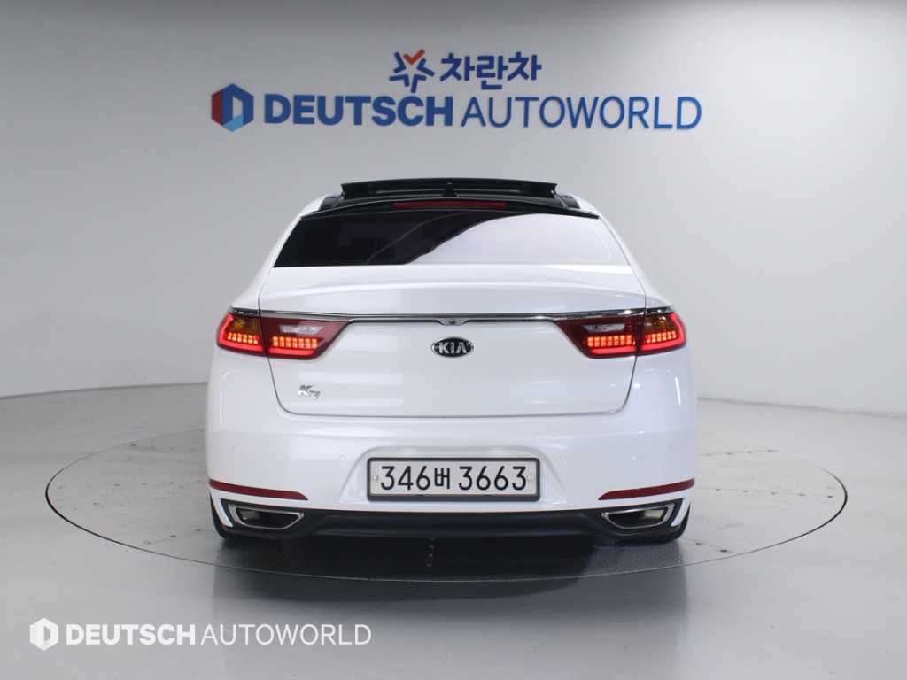 KIA K7 - Vista 4