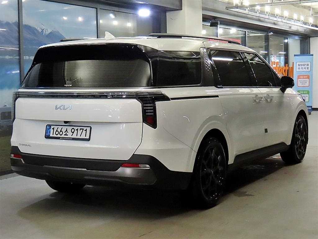 KIA Carnival - Vista 4